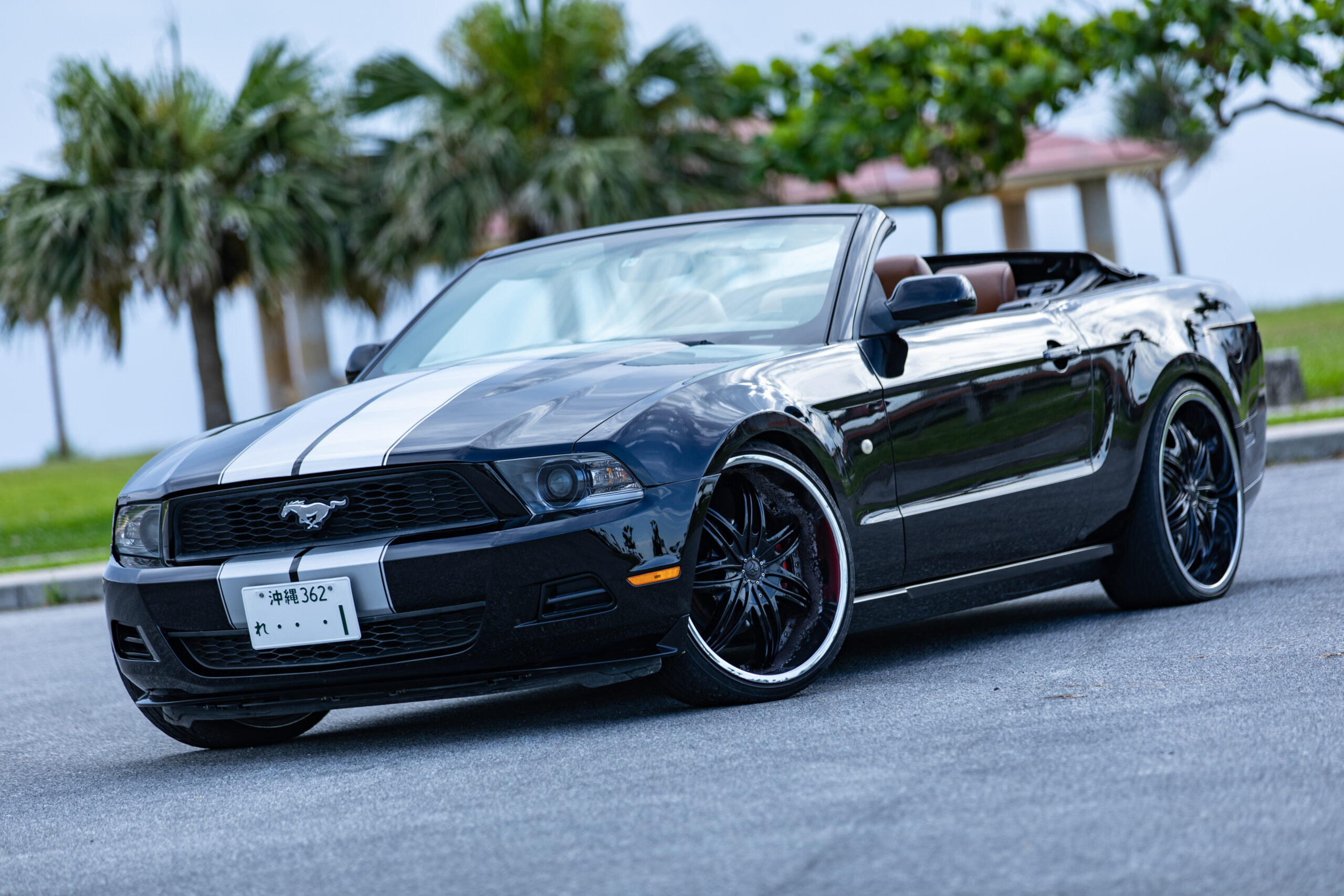 Ford Mustang Convertible 6th (Minor change edition) Black