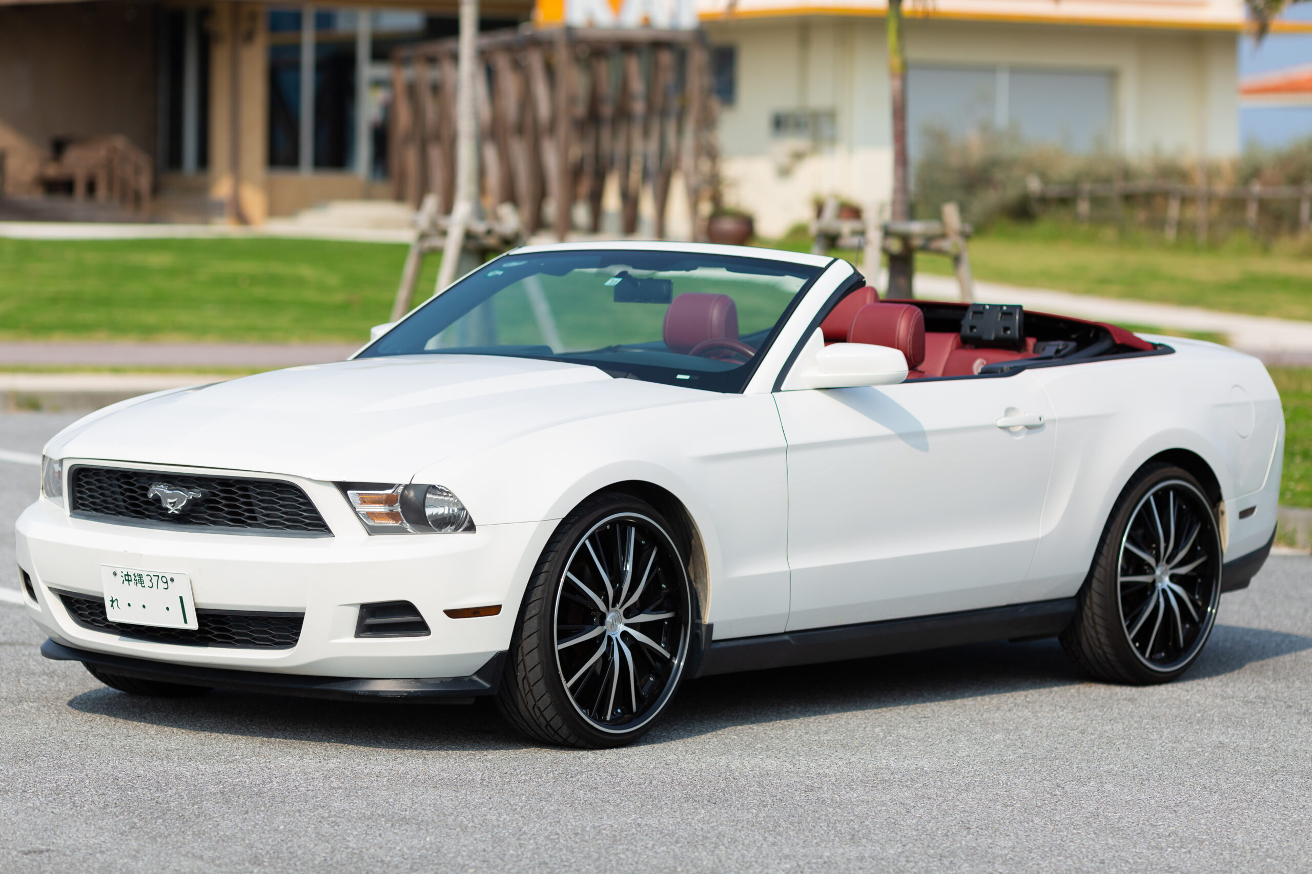 Ford Mustang Convertible 6th (Minor change edition) White